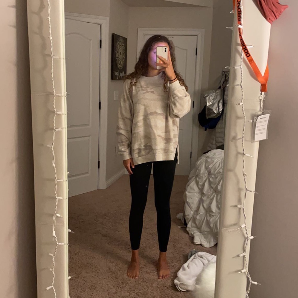 American eagle camo crew neck